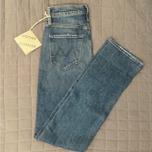 MOTHER High Rise Jeans in Cowboys Don't Cry Wash